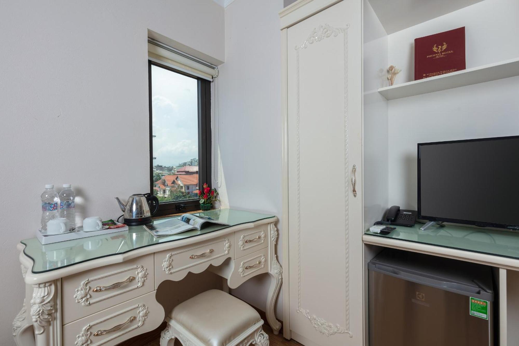 Phoenix Hotel Ha Long Buitenkant foto